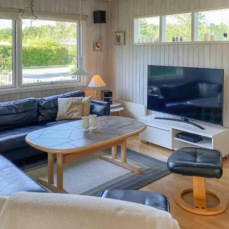 Lovely In With Kitchen בית נופש Farsø