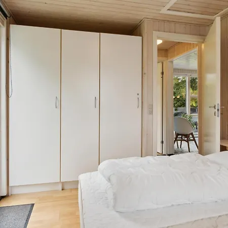Lovely In With Kitchen Holiday home